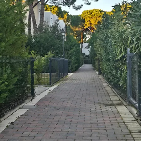 아파트 Rozana's Sweet Home, San Pietro, Gjiri I Lalzit Durrës