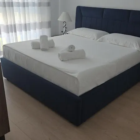 아파트 Rozana's Sweet Home, San Pietro, Gjiri I Lalzit *