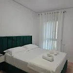 Rozana's Sweet Home, San Pietro Resort, Gjiri I Lalzit Apartment Plazhi San Pietro